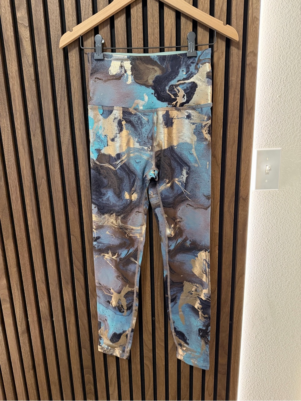 Beyond Yoga Marble-Print Leggings in Blue, Gold, and Muave